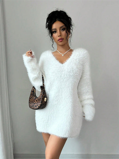 Pull Tricoté Col V Uni : Intemporel et Élégant