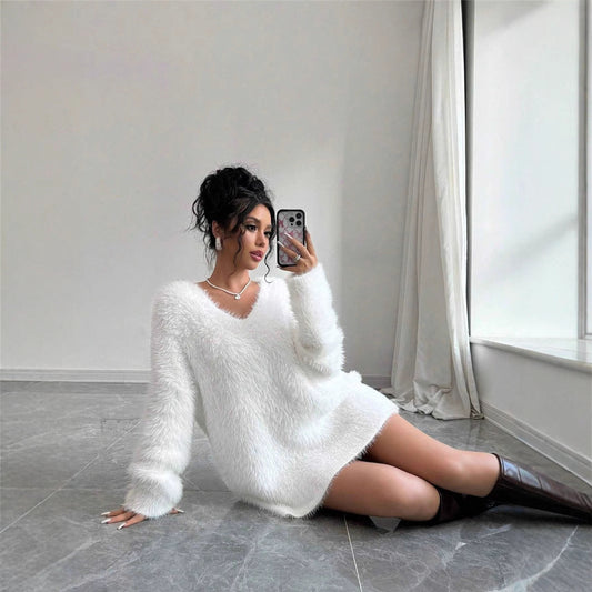 Pull Tricoté Col V Uni : Intemporel et Élégant